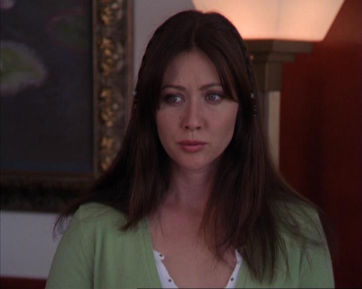 Charmed-Online-dot-319TheDemonWhoCameInFromTheCold2087.jpg