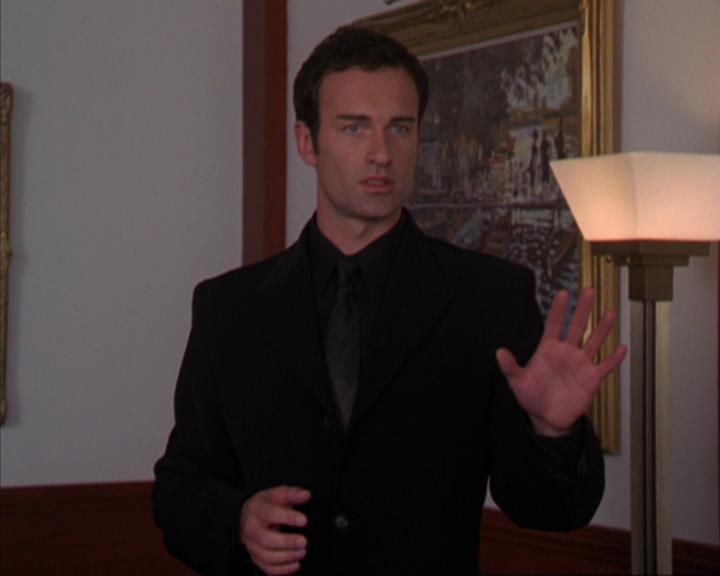 Charmed-Online-dot-319TheDemonWhoCameInFromTheCold2095.jpg