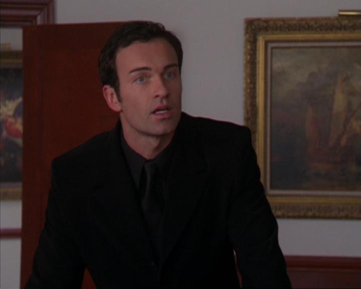 Charmed-Online-dot-319TheDemonWhoCameInFromTheCold2102.jpg