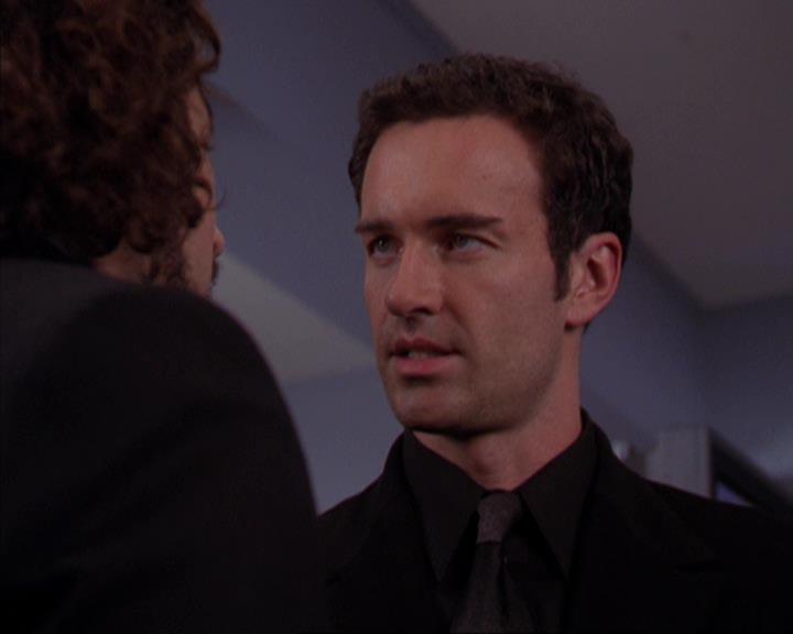 Charmed-Online-dot-319TheDemonWhoCameInFromTheCold2193.jpg