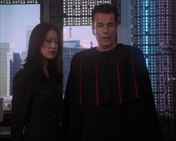 Charmed-Online-dot-319TheDemonWhoCameInFromTheCold2234.jpg