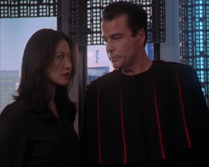 Charmed-Online-dot-319TheDemonWhoCameInFromTheCold2238.jpg