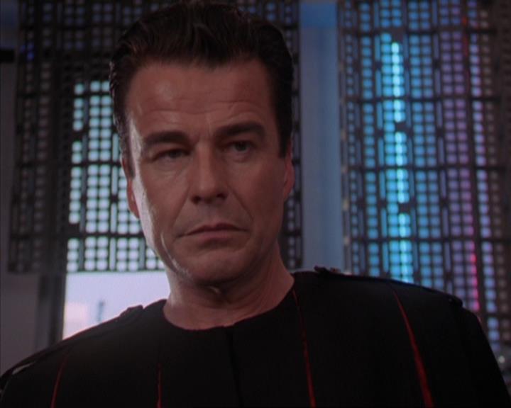 Charmed-Online-dot-319TheDemonWhoCameInFromTheCold2243.jpg