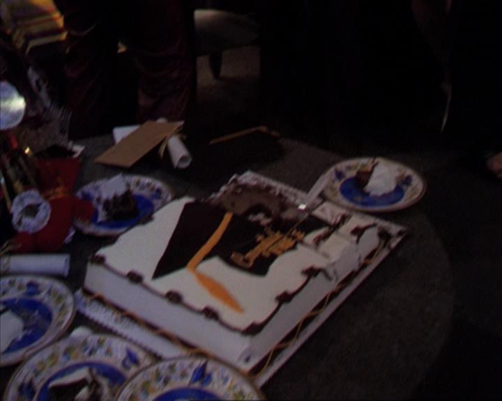 Charmed-Online-dot-319TheDemonWhoCameInFromTheCold2247.jpg