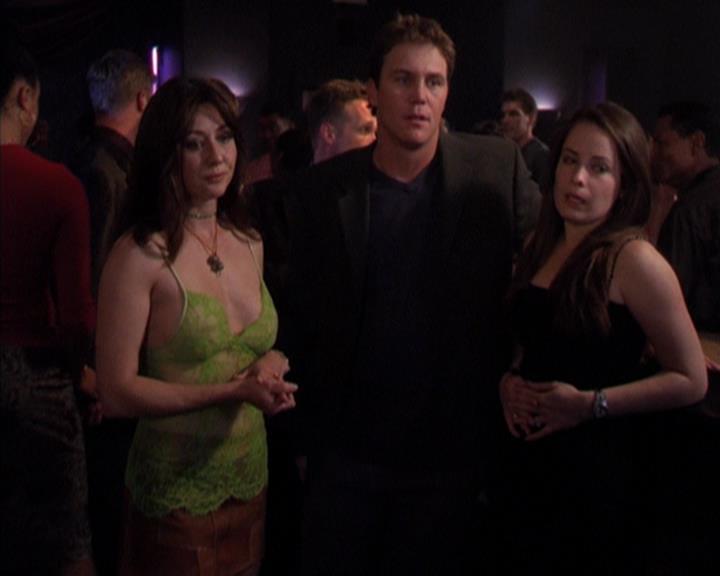 Charmed-Online-dot-319TheDemonWhoCameInFromTheCold2257.jpg