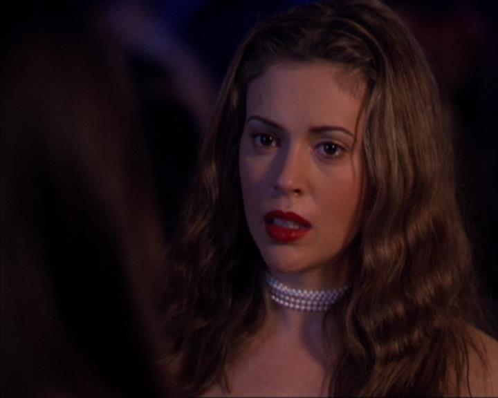 Charmed-Online-dot-319TheDemonWhoCameInFromTheCold2290.jpg