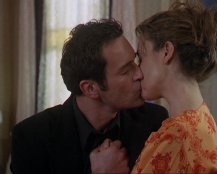 Charmed-Online-dot-320ExitStrategy0577.jpg