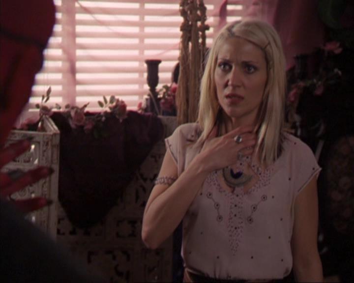 Charmed-Online-dot-320ExitStrategy0653.jpg