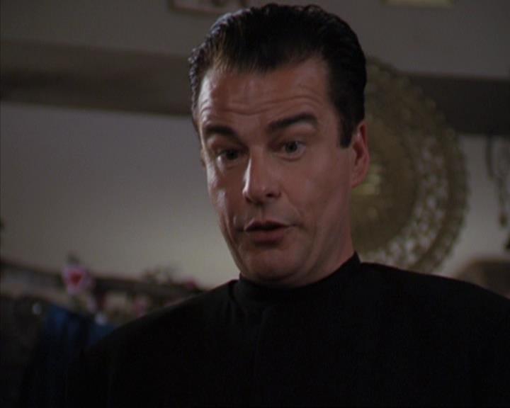 Charmed-Online-dot-320ExitStrategy0780.jpg