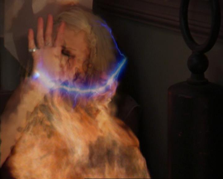 Charmed-Online-dot-320ExitStrategy0789.jpg Charmed-Online-dot-320ExitStrategy0789.jpg