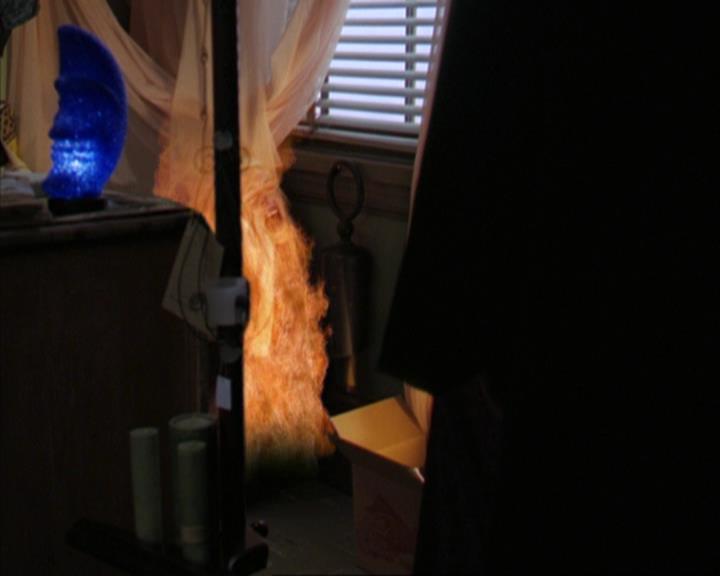 Charmed-Online-dot-320ExitStrategy0790.jpg