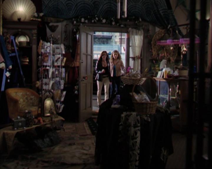Charmed-Online-dot-320ExitStrategy0798.jpg