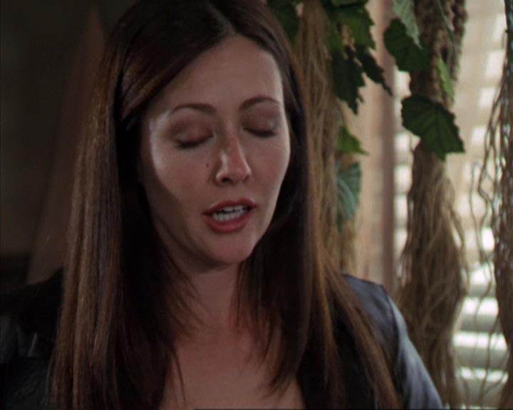 Charmed-Online-dot-320ExitStrategy0845.jpg