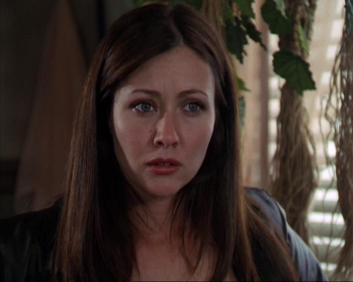 Charmed-Online-dot-320ExitStrategy0862.jpg
