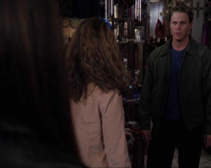 Charmed-Online-dot-320ExitStrategy0873.jpg