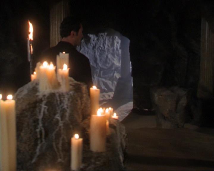 Charmed-Online-dot-320ExitStrategy0939.jpg Charmed-Online-dot-320ExitStrategy0939.jpg