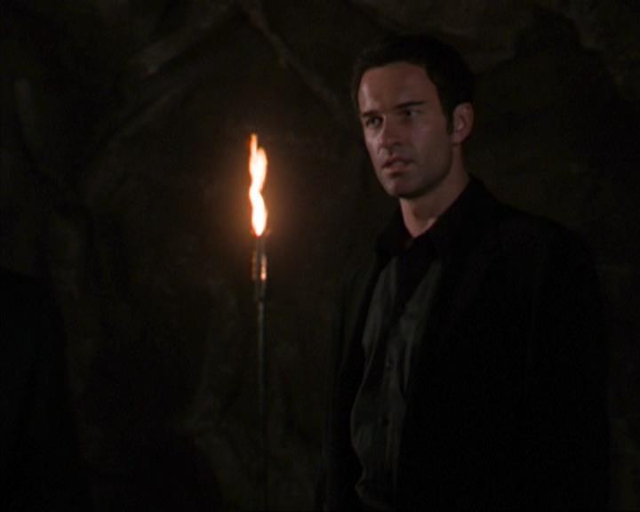 Charmed-Online-dot-320ExitStrategy0947.jpg
