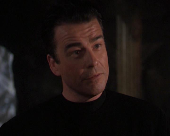 Charmed-Online-dot-320ExitStrategy0964.jpg