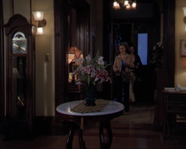 Charmed-Online-dot-320ExitStrategy1028.jpg