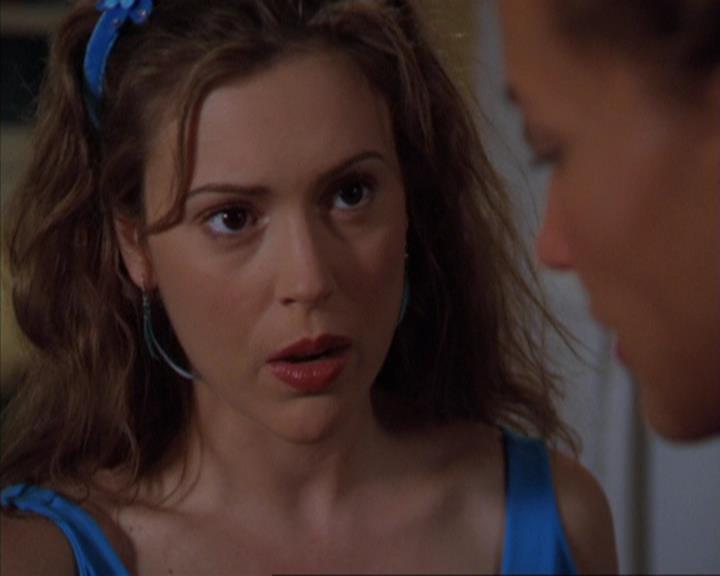Charmed-Online-dot-320ExitStrategy1438.jpg