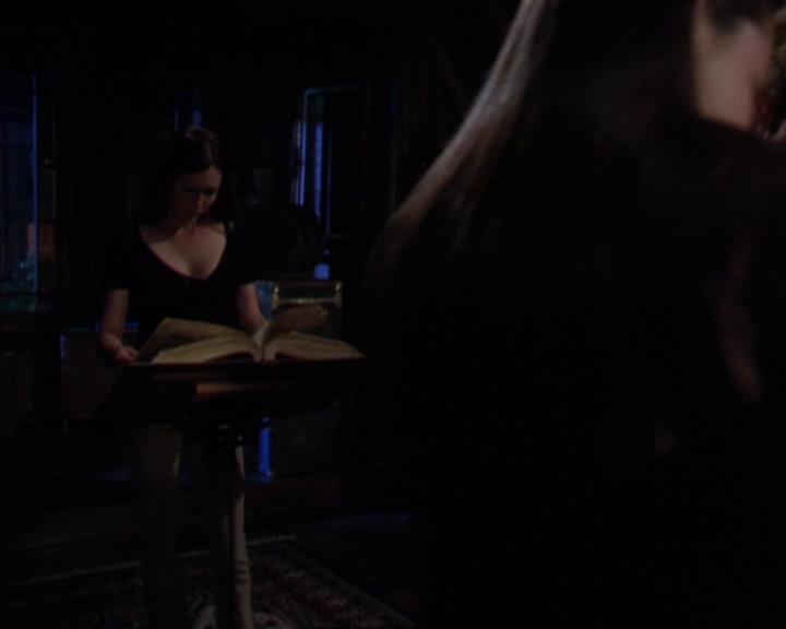 Charmed-Online-dot-320ExitStrategy1639.jpg Charmed-Online-dot-320ExitStrategy1639.jpg