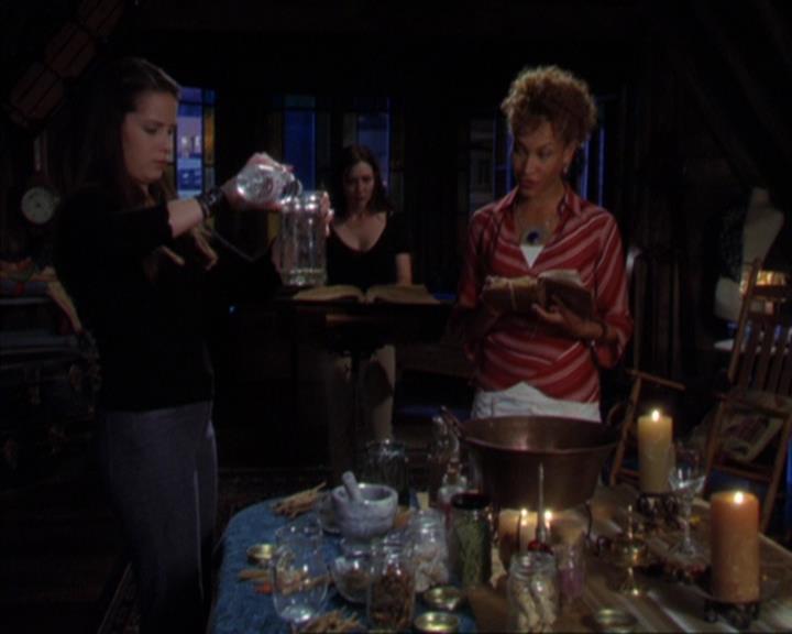Charmed-Online-dot-320ExitStrategy1646.jpg