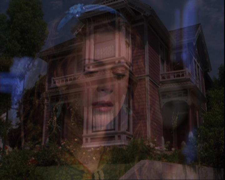 Charmed-Online-dot-320ExitStrategy2069.jpg