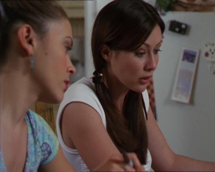 Charmed-Online-dot-320LookWhosBarking0355.jpg