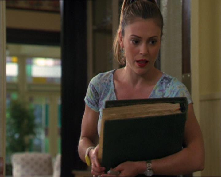 Charmed-Online-dot-320LookWhosBarking0377.jpg