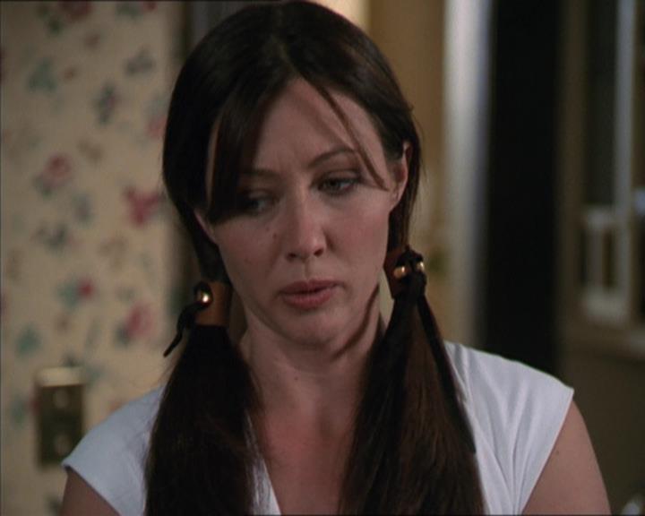 Charmed-Online-dot-320LookWhosBarking0415.jpg