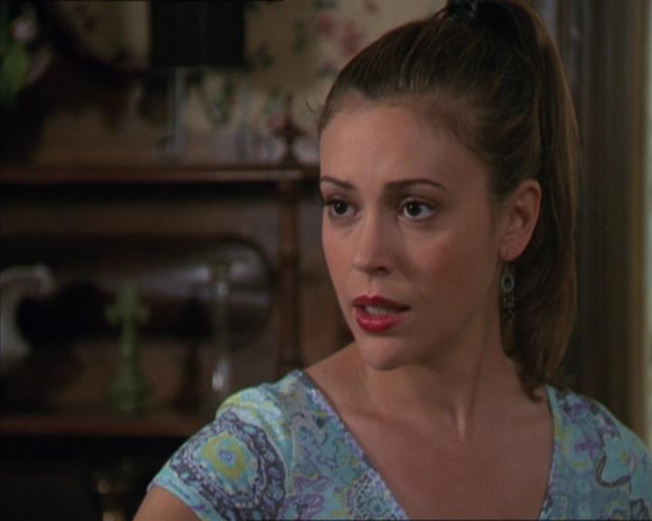 Charmed-Online-dot-320LookWhosBarking0423.jpg