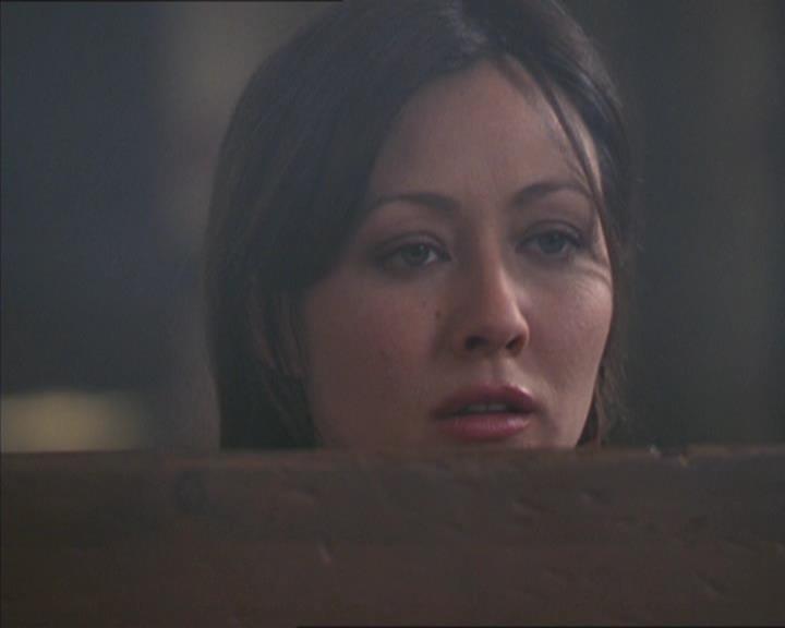 Charmed-Online-dot-320LookWhosBarking0471.jpg