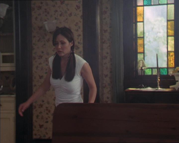 Charmed-Online-dot-320LookWhosBarking0490.jpg