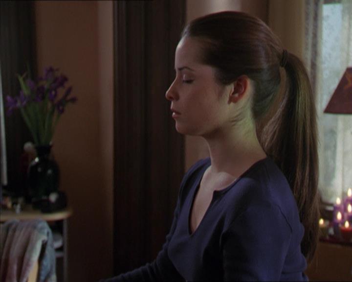 Charmed-Online-dot-320LookWhosBarking0510.jpg