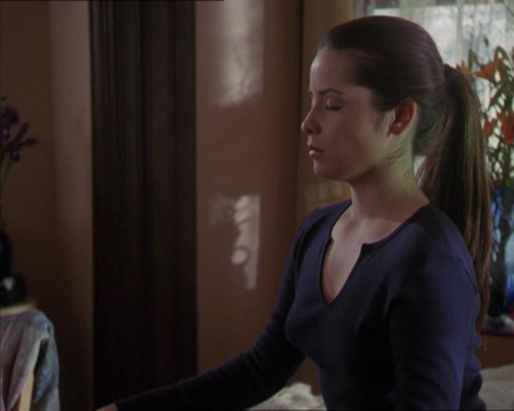 Charmed-Online-dot-320LookWhosBarking0512.jpg
