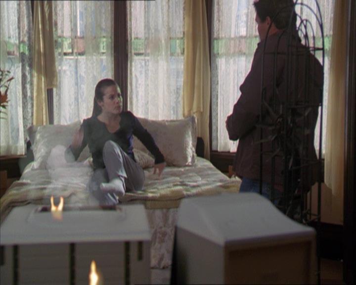 Charmed-Online-dot-320LookWhosBarking0531.jpg