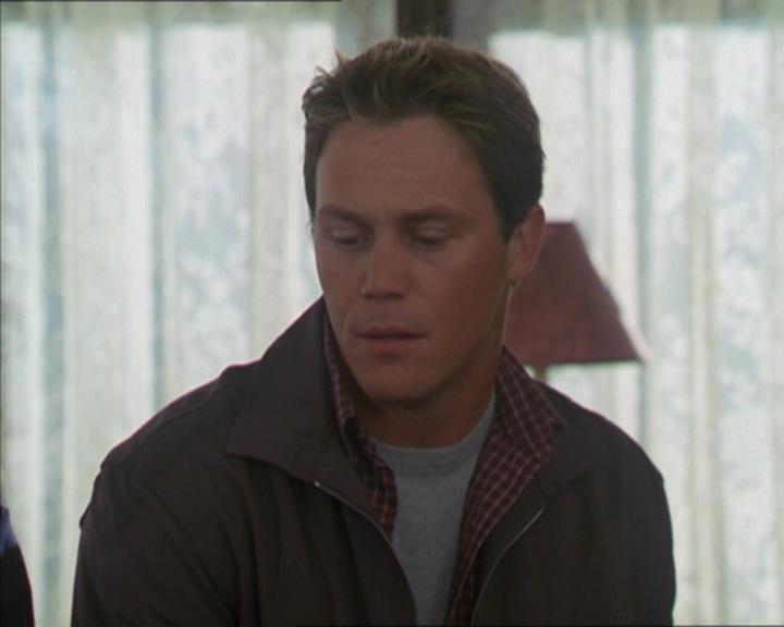 Charmed-Online-dot-320LookWhosBarking0592.jpg