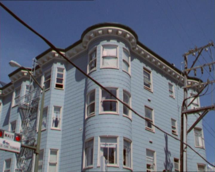 Charmed-Online-dot-320LookWhosBarking0615.jpg