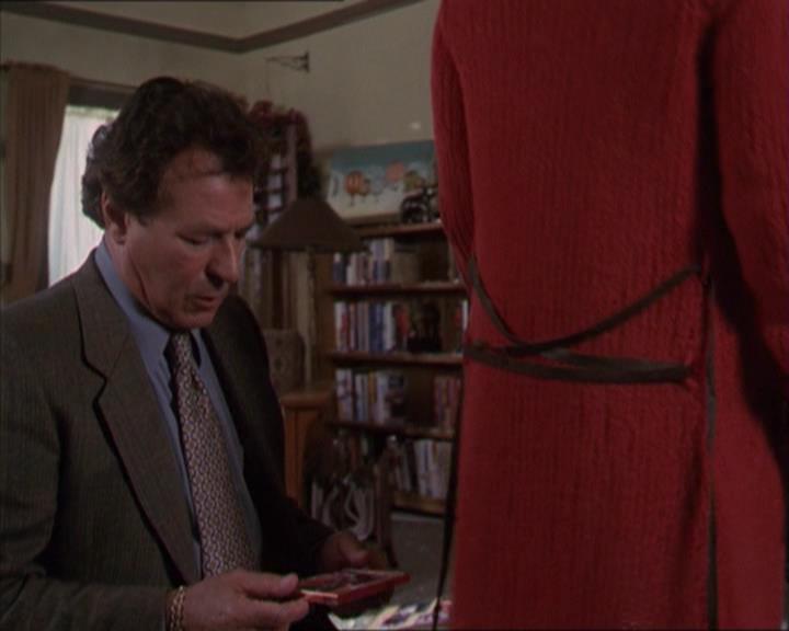 Charmed-Online-dot-320LookWhosBarking0619.jpg Charmed-Online-dot-320LookWhosBarking0619.jpg