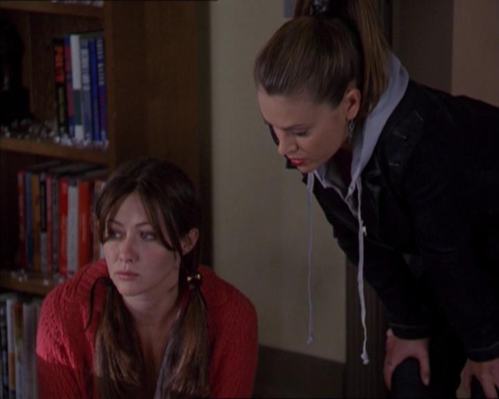 Charmed-Online-dot-320LookWhosBarking0652.jpg