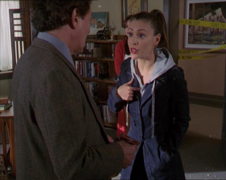 Charmed-Online-dot-320LookWhosBarking0679.jpg