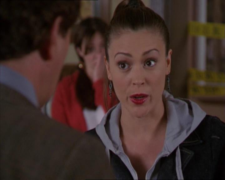 Charmed-Online-dot-320LookWhosBarking0681.jpg