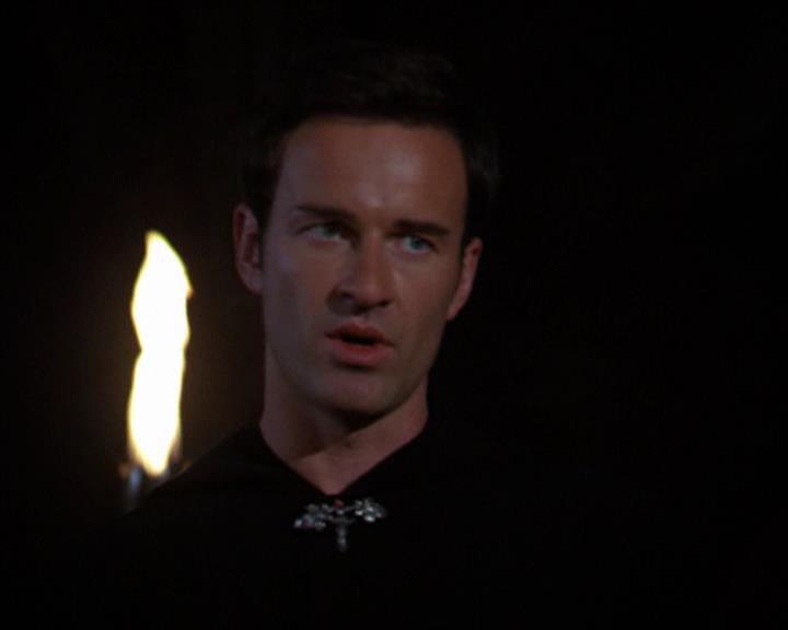 Charmed-Online-dot-320LookWhosBarking0722.jpg