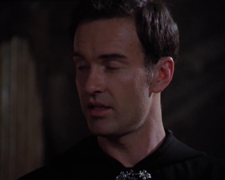 Charmed-Online-dot-320LookWhosBarking0742.jpg