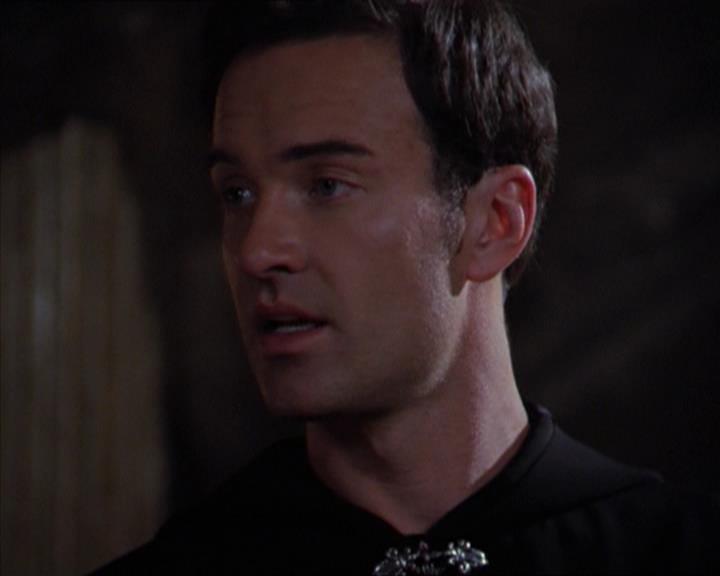 Charmed-Online-dot-320LookWhosBarking0743.jpg