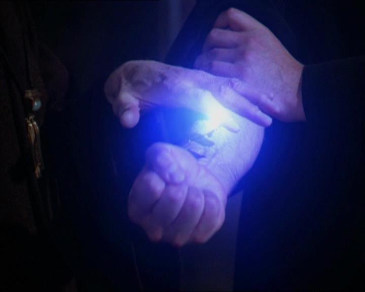 Charmed-Online-dot-320LookWhosBarking0774.jpg
