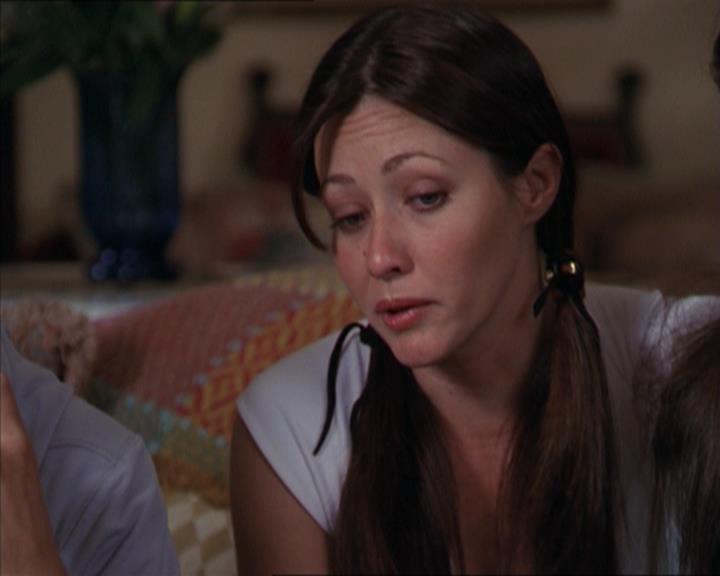 Charmed-Online-dot-320LookWhosBarking0841.jpg