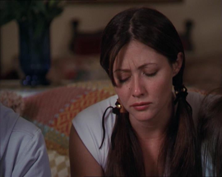Charmed-Online-dot-320LookWhosBarking0861.jpg