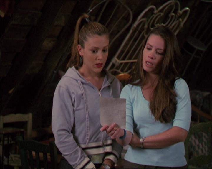 Charmed-Online-dot-320LookWhosBarking0879.jpg