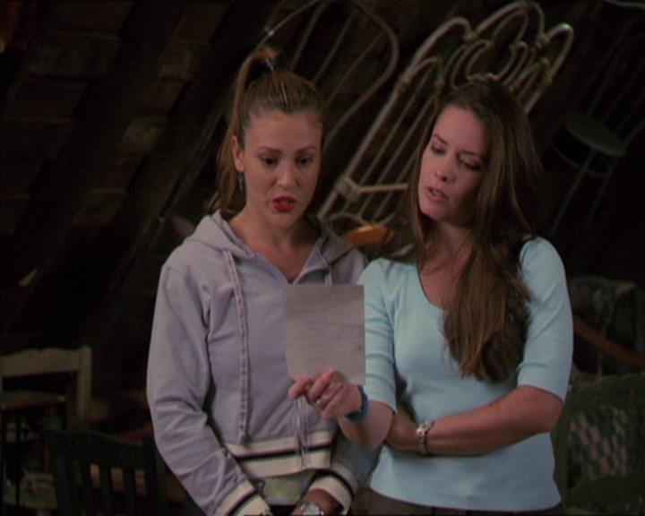 Charmed-Online-dot-320LookWhosBarking0880.jpg